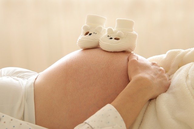 Wapno w ciąży – czy można je pić? Sposób na przeziębienie i alergię dla ciężarnych